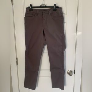 Lululemon ABC Commuter Pants